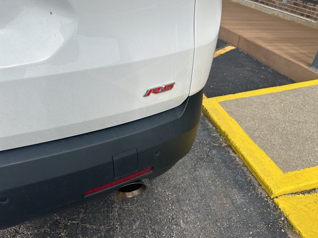 2021 Chevrolet Traverse RS photo 4