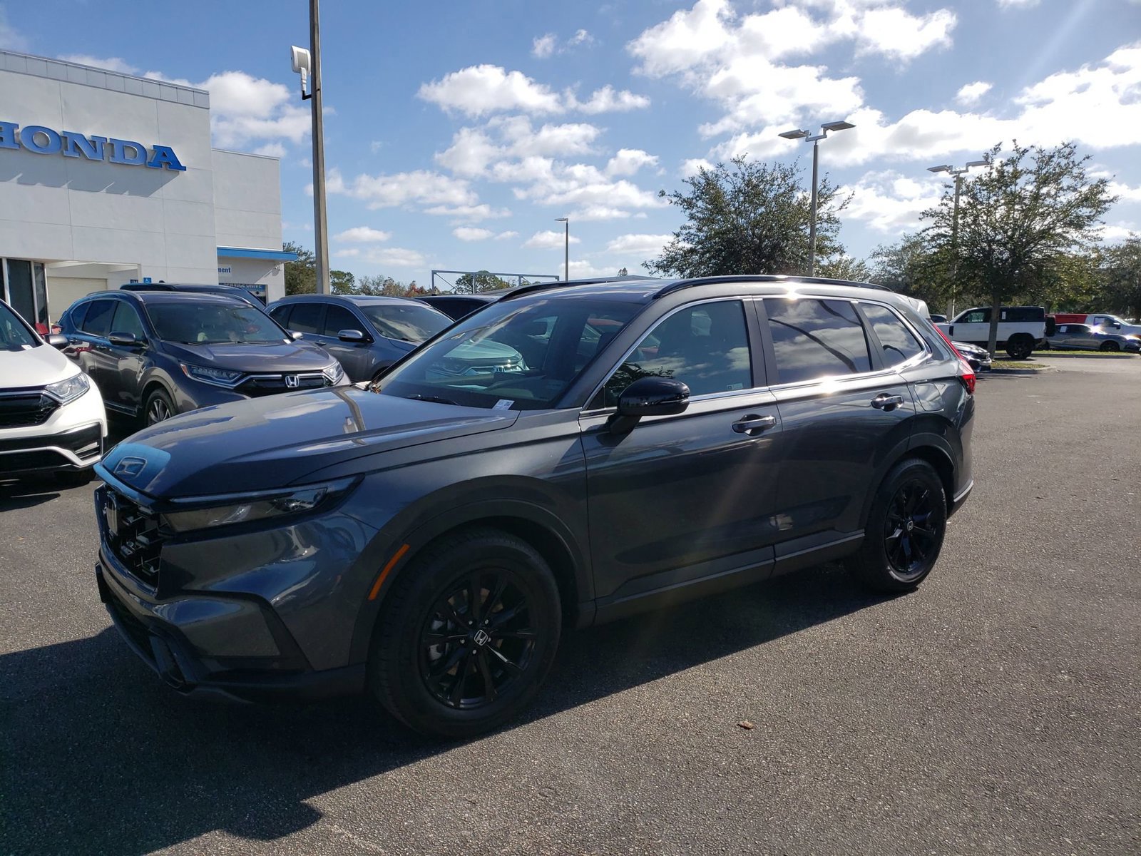 2025 Honda CR-V Hybrid Sport-L photo 9
