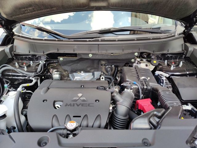 2025 Mitsubishi Outlander Sport LE photo 31
