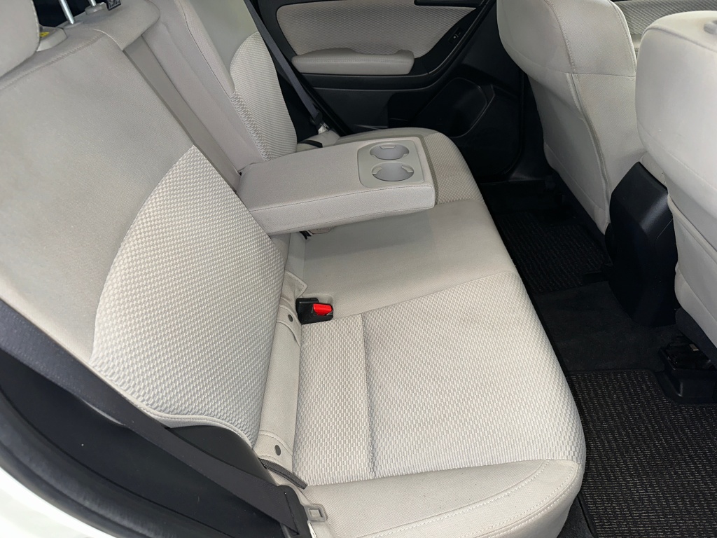 2017 Subaru Forester Premium photo 25
