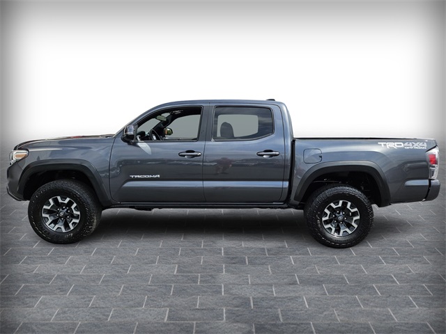 2023 Toyota Tacoma TRD Off-Road photo 4