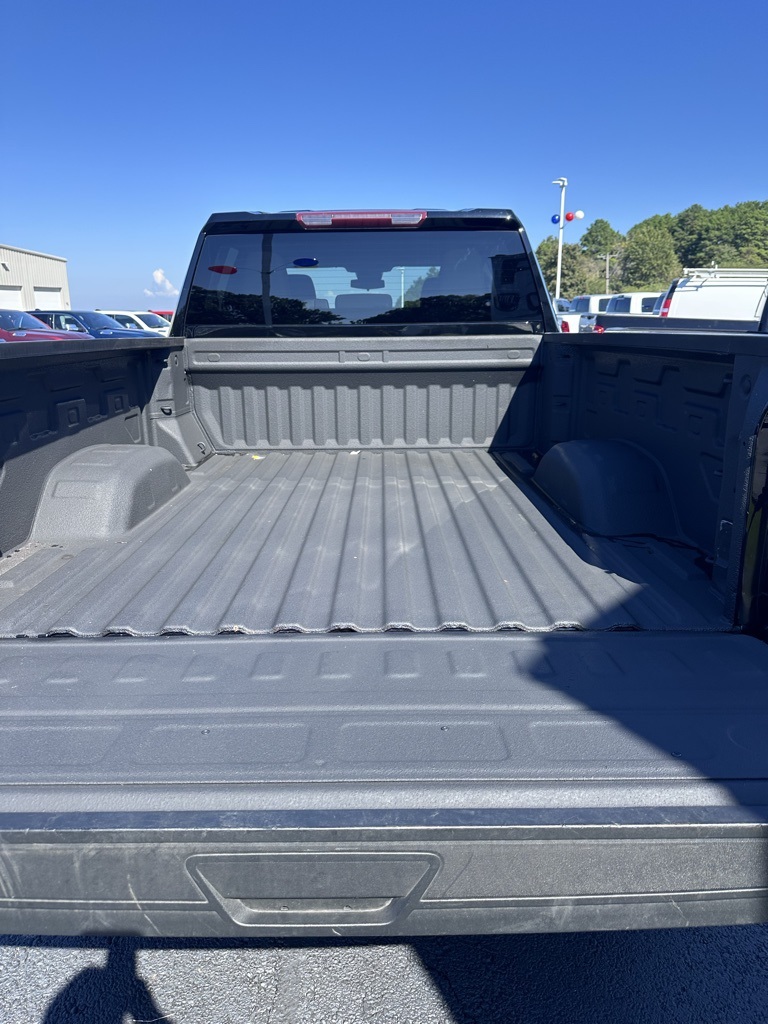 2024 Chevrolet Silverado 2500HD LT photo 2
