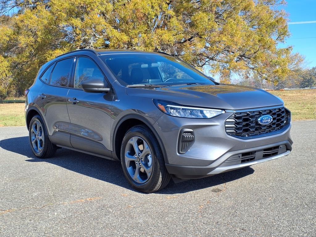 2025 Ford Escape ST-Line photo 6