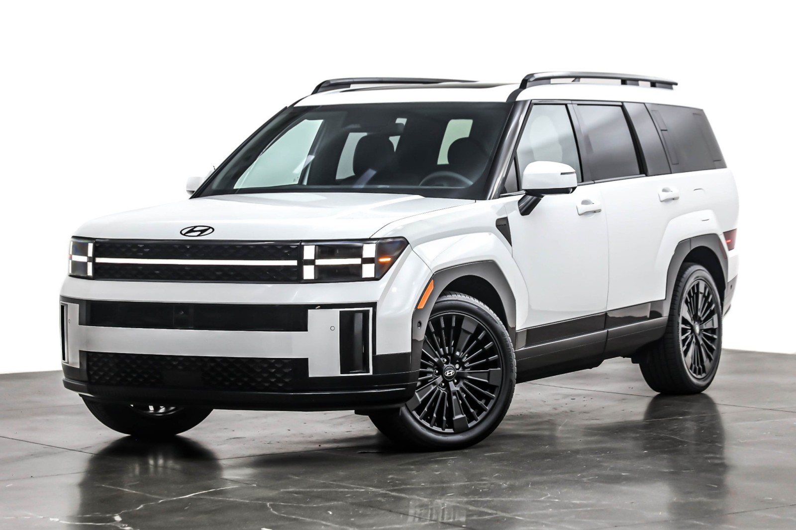 2024 Hyundai Santa Fe Calligraphy's photo