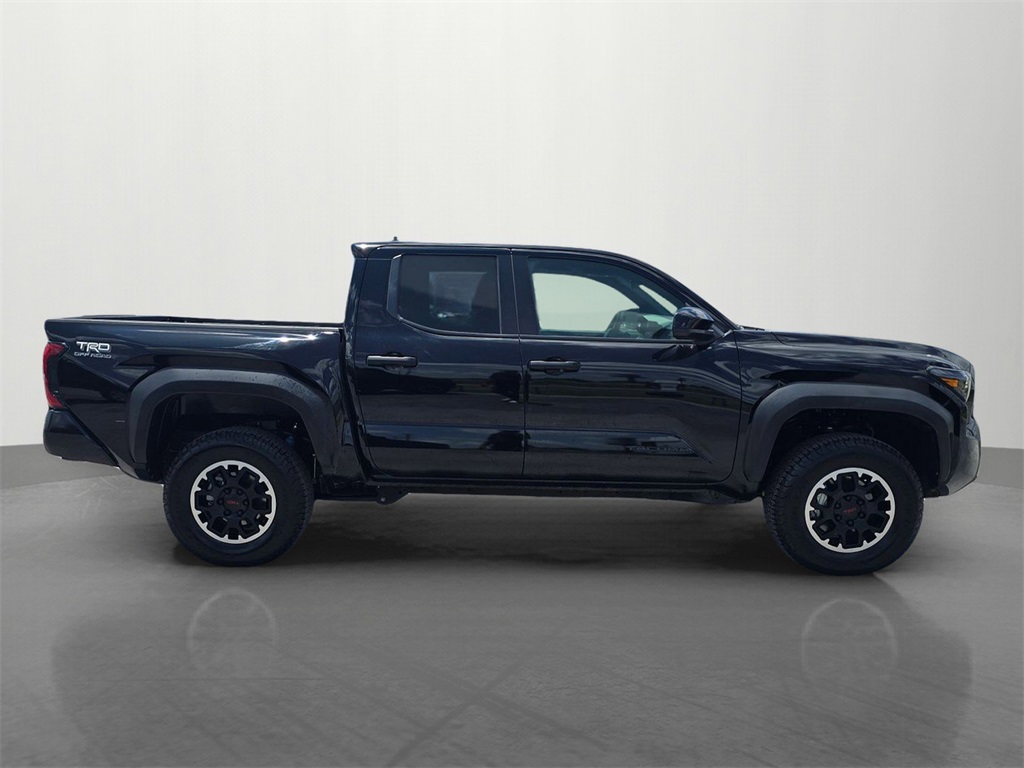 2024 Toyota Tacoma SR5 photo 4