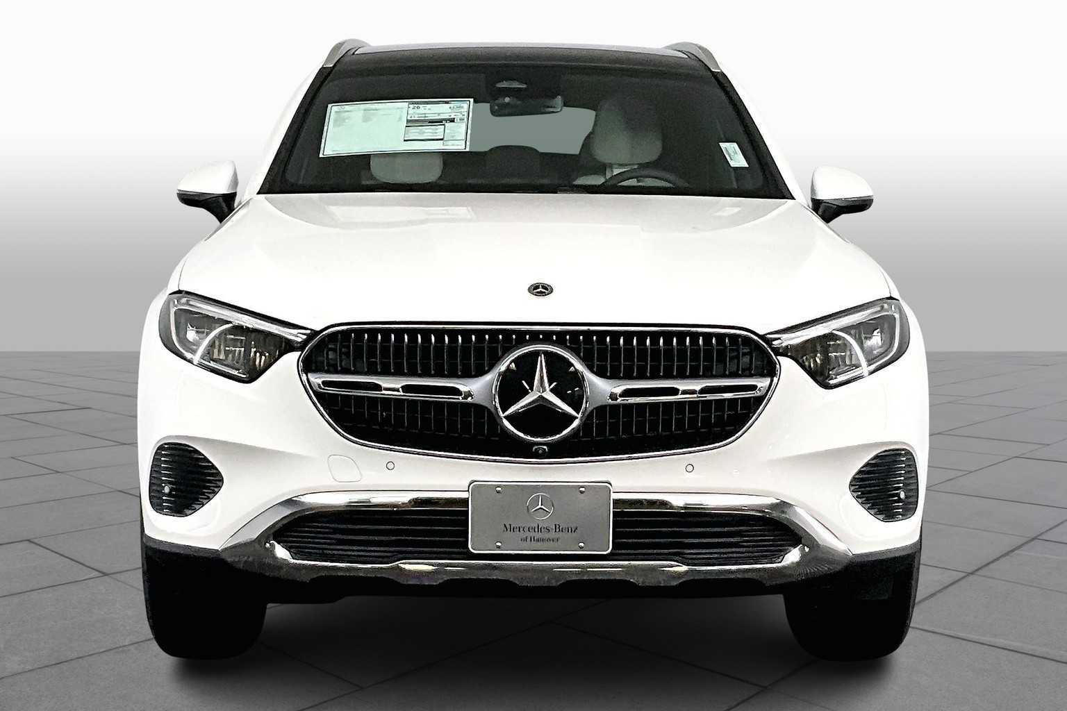 2026 Mercedes Benz GLC 300 4MATIC photo 3