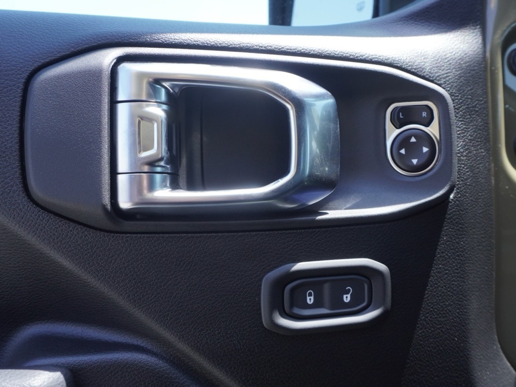 2025 Jeep Gladiator Sport photo 10