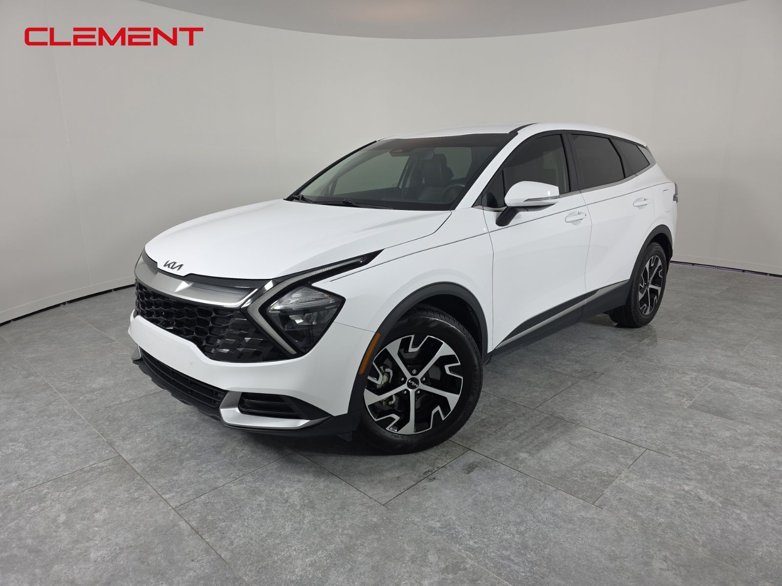 2023 Kia Sportage EX's photo