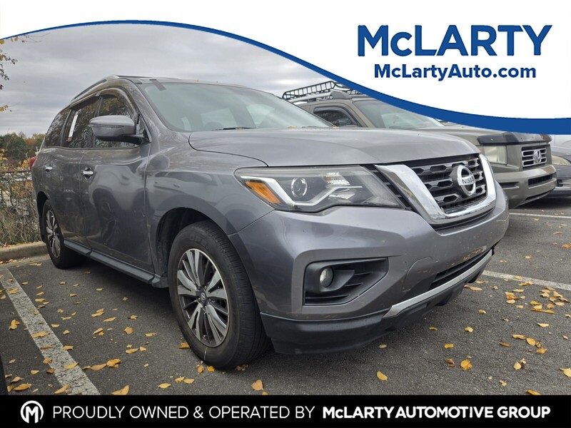 2020 Nissan Pathfinder SV