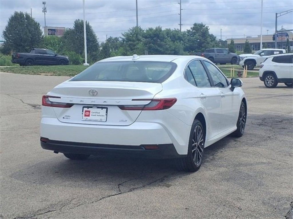 2025 Toyota Camry XLE photo 3