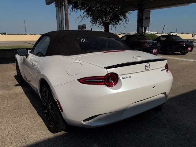 2025 Mazda MX-5 Miata Miata photo 7