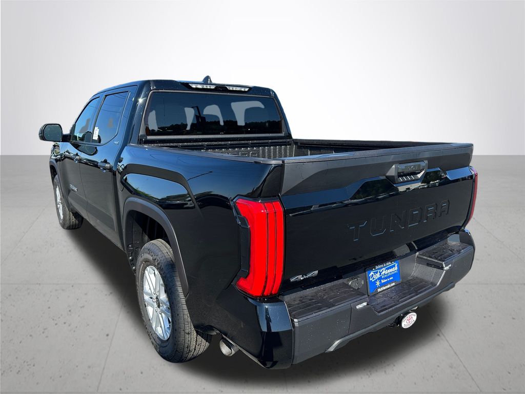 2026 Toyota Tundra SR5 CrewMax photo 9