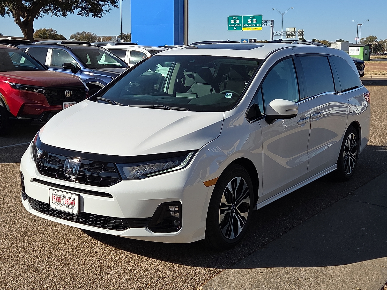 2026 Honda Odyssey Elite's photo
