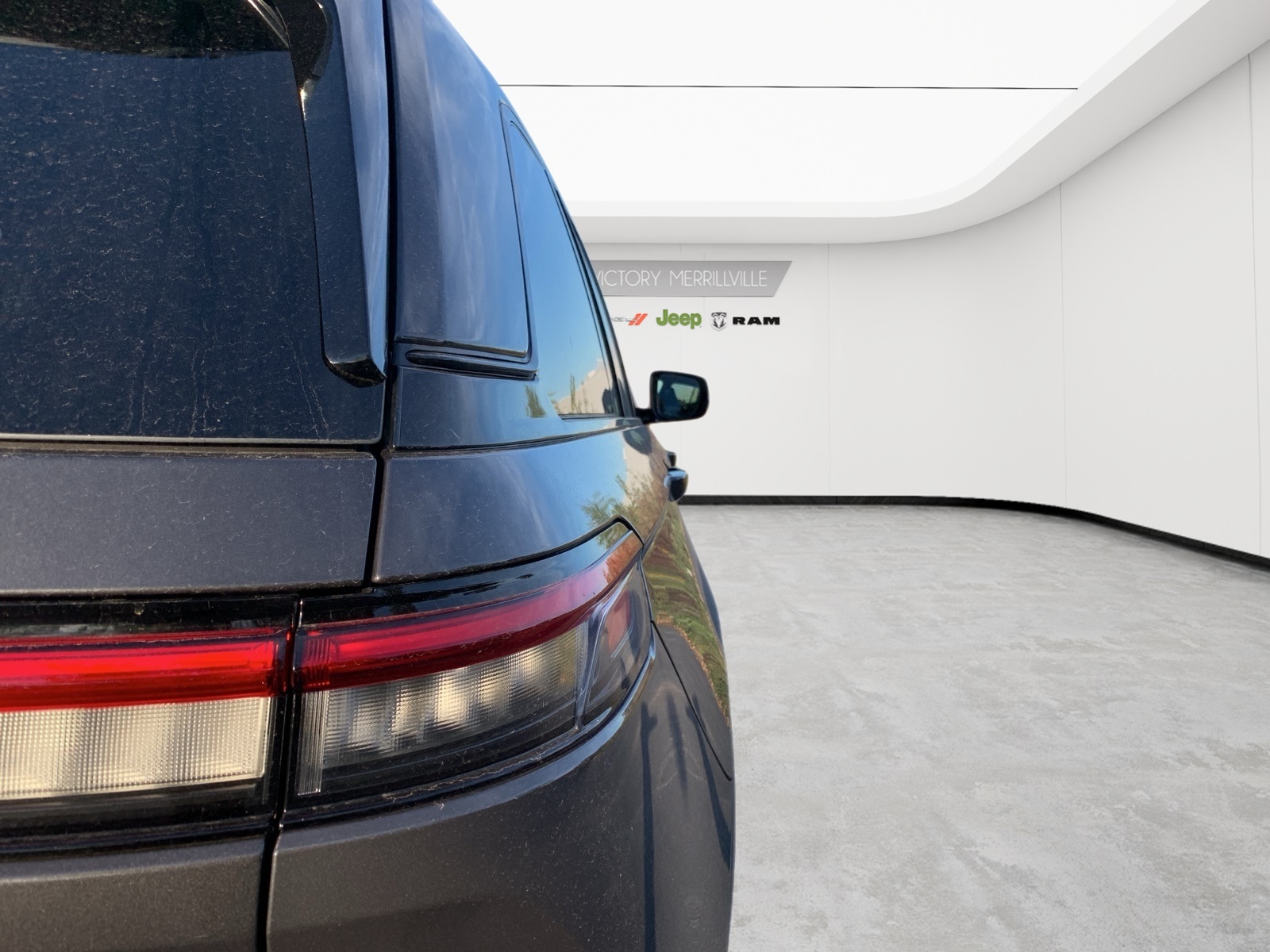 2025 Jeep Grand Cherokee Limited photo 4