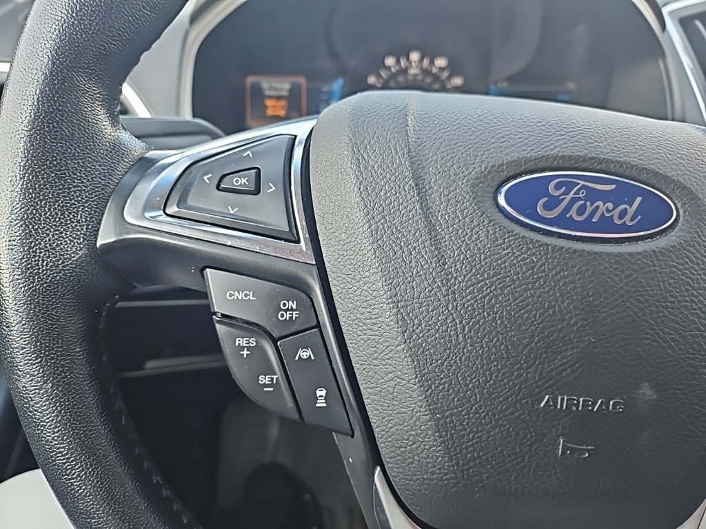 2022 Ford Edge Titanium photo 26
