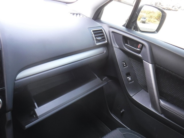 2018 Subaru Forester 2.5i Premium photo 23