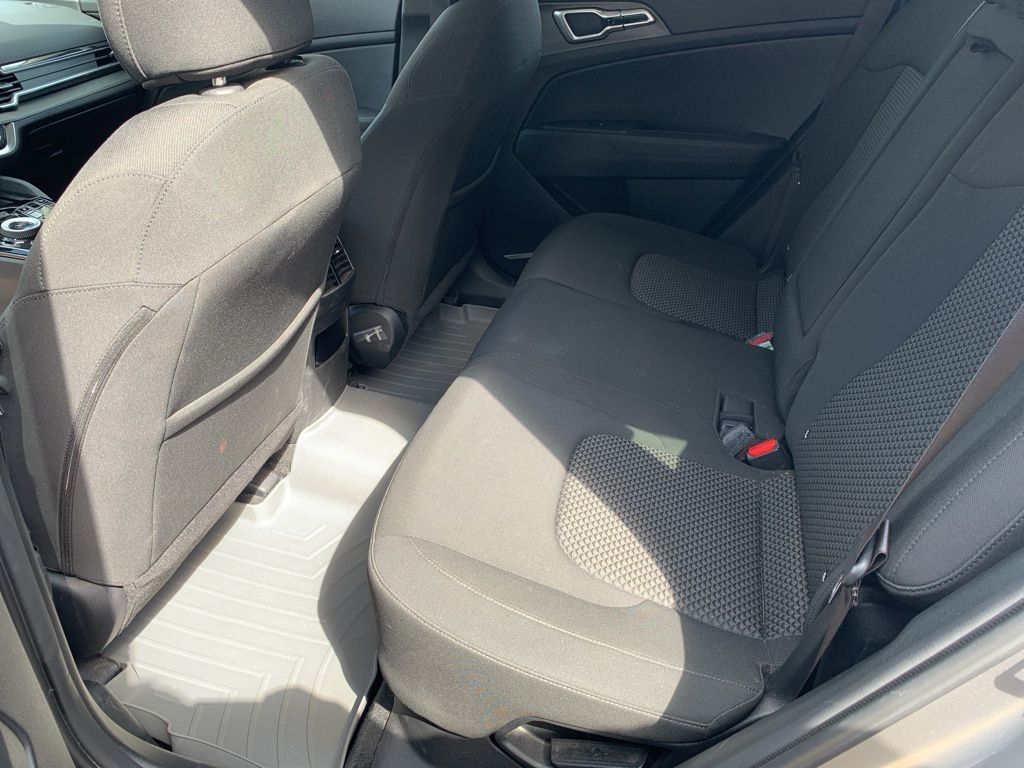 2023 Kia Sportage Hybrid LX photo 15