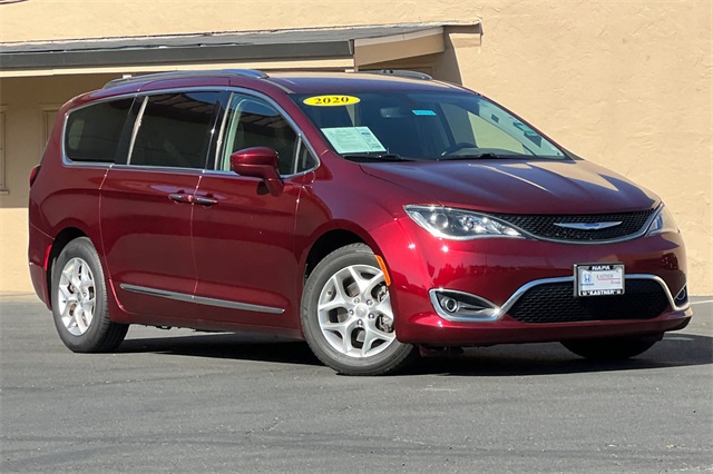 2020 Chrysler Pacifica Touring L