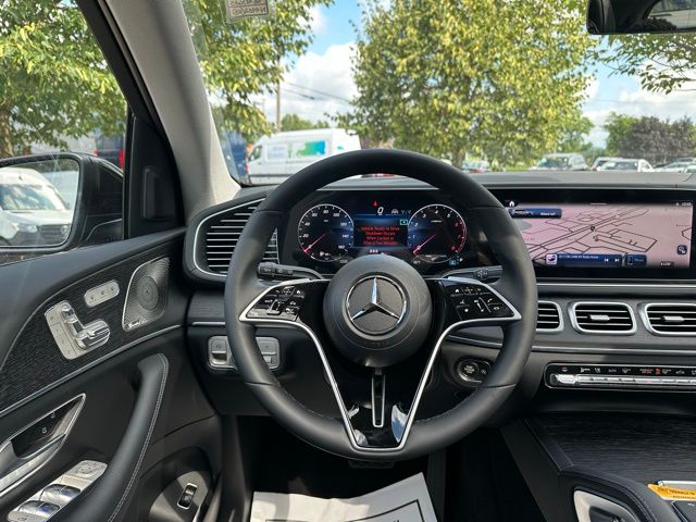 2025 Mercedes Benz GLS 450 4MATIC photo 25