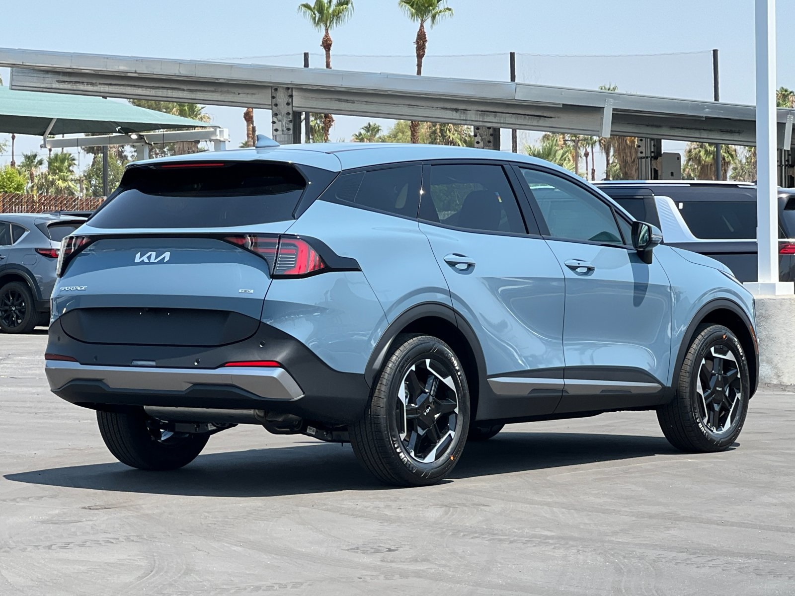 2026 Kia Sportage Hybrid S photo 2