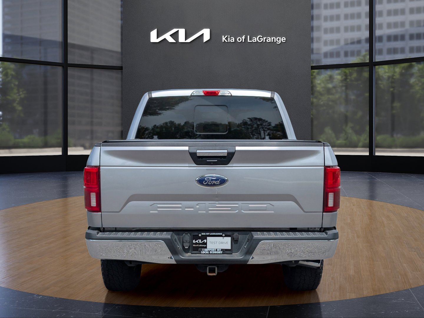 2020 Ford F-150 XLT photo 9