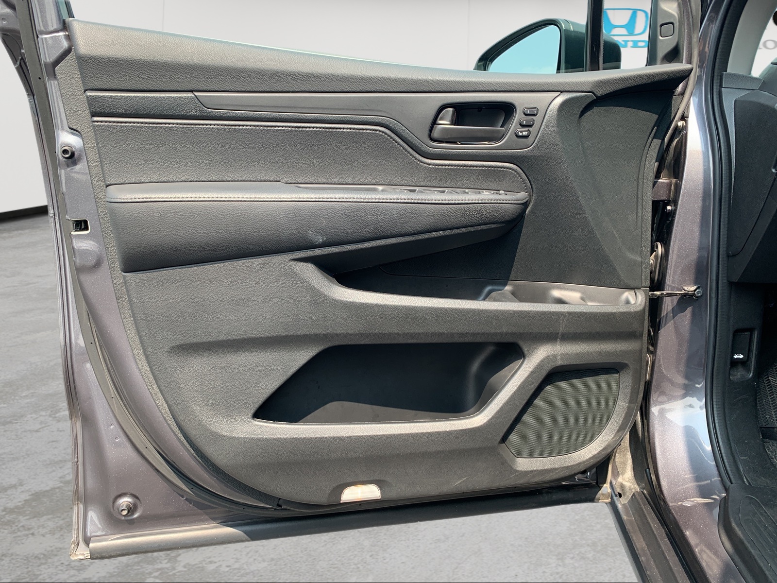2023 Honda Odyssey EX-L photo 28