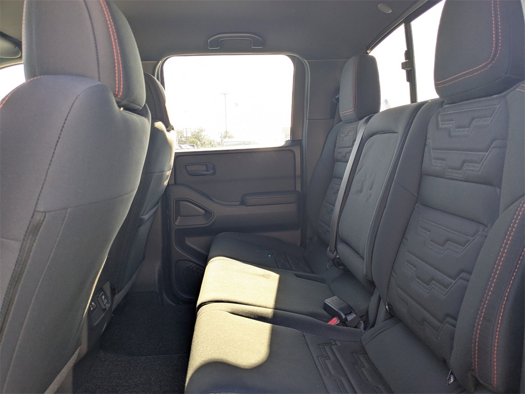 2026 Nissan Frontier PRO-4X photo 13