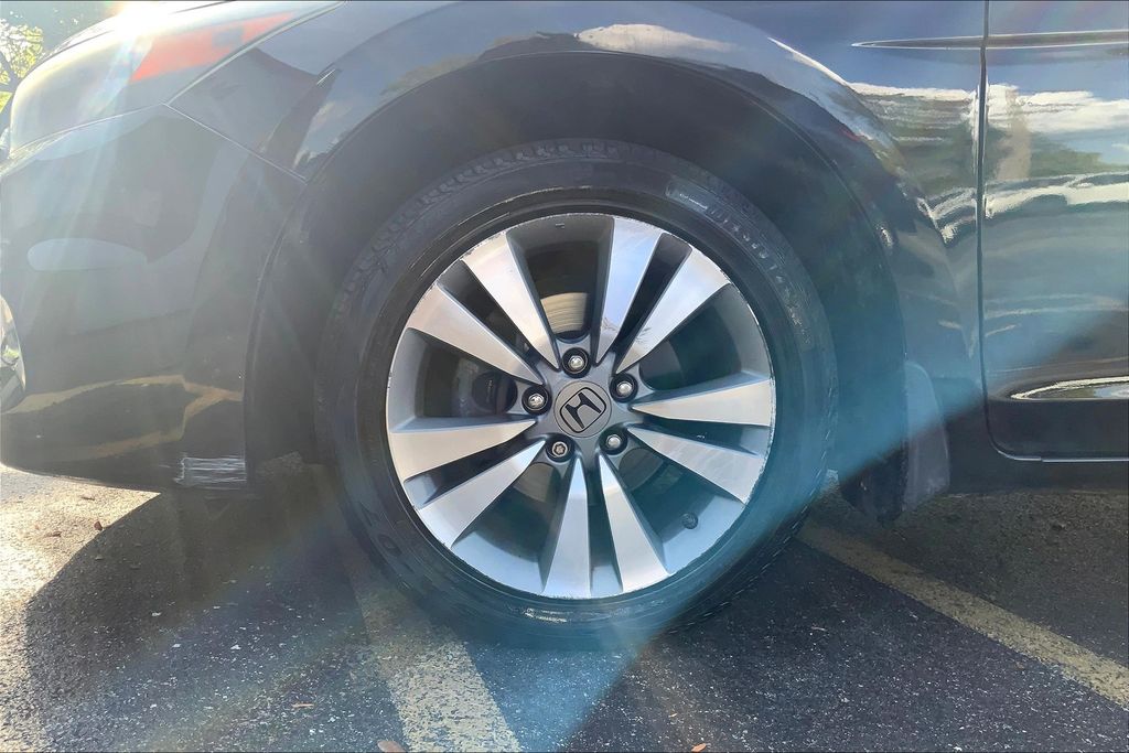 2012 Honda Accord LX photo 8