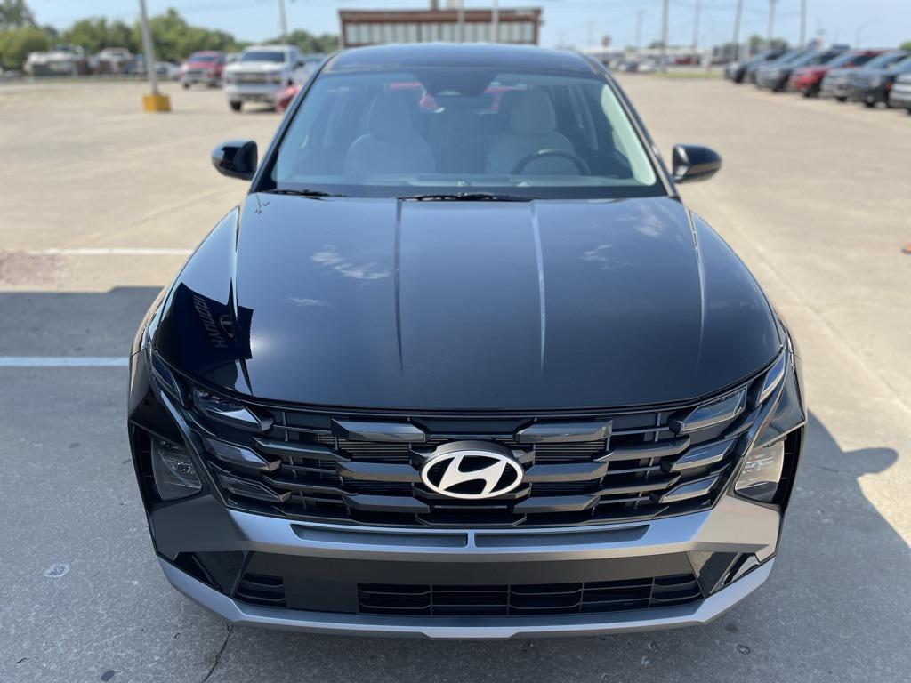 2025 Hyundai Tucson SE photo 2