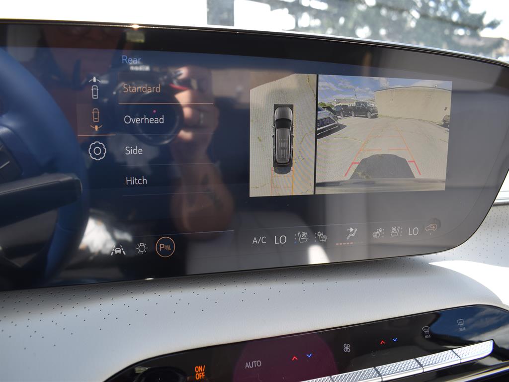 2026 Buick Enclave Avenir photo 21