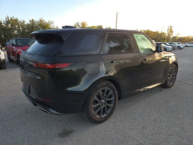 2024 Land Rover Range Rover Sport SE photo 4