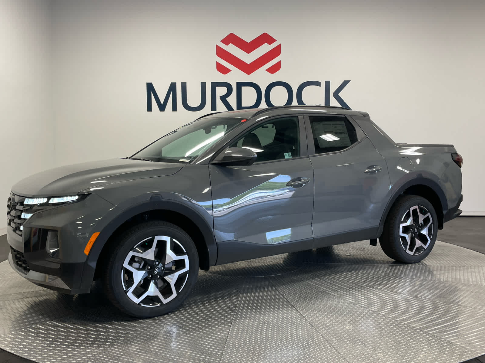 2024 Hyundai Santa Cruz Limited photo 2
