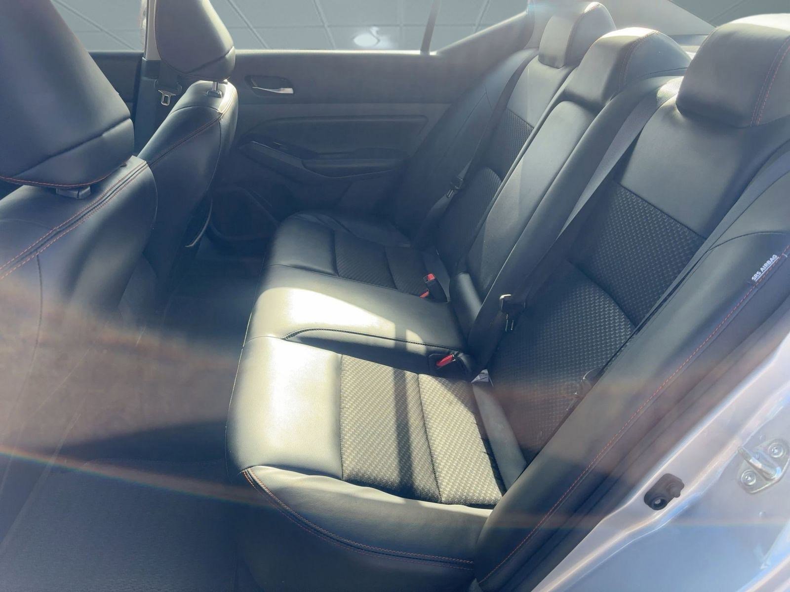 2023 Nissan Altima 2.5 SR photo 13