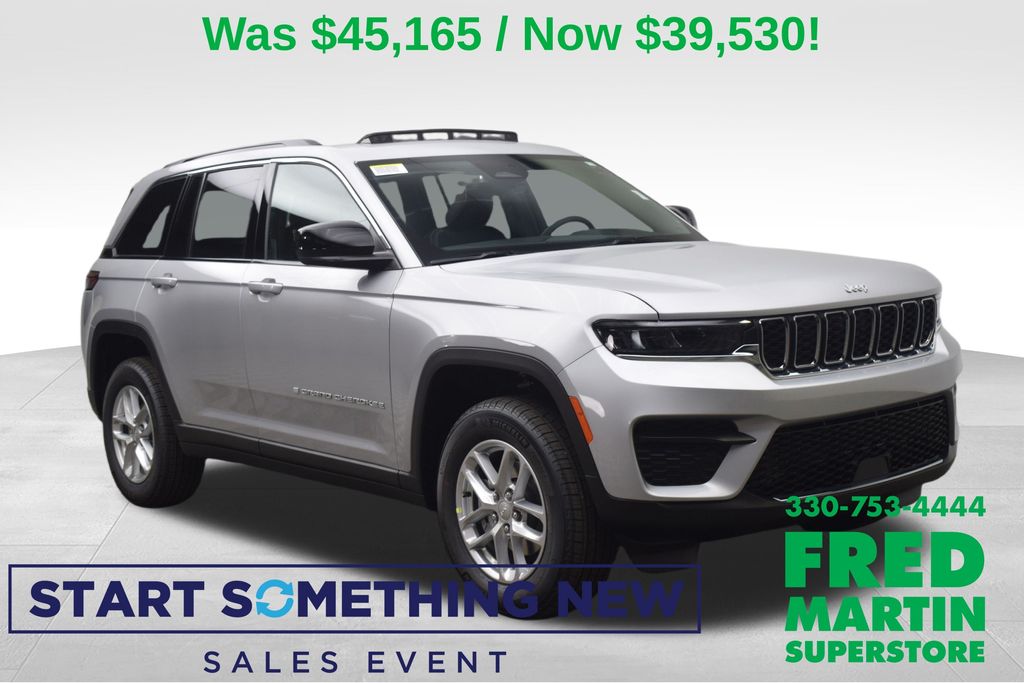 2025 Jeep Grand Cherokee Laredo's photo