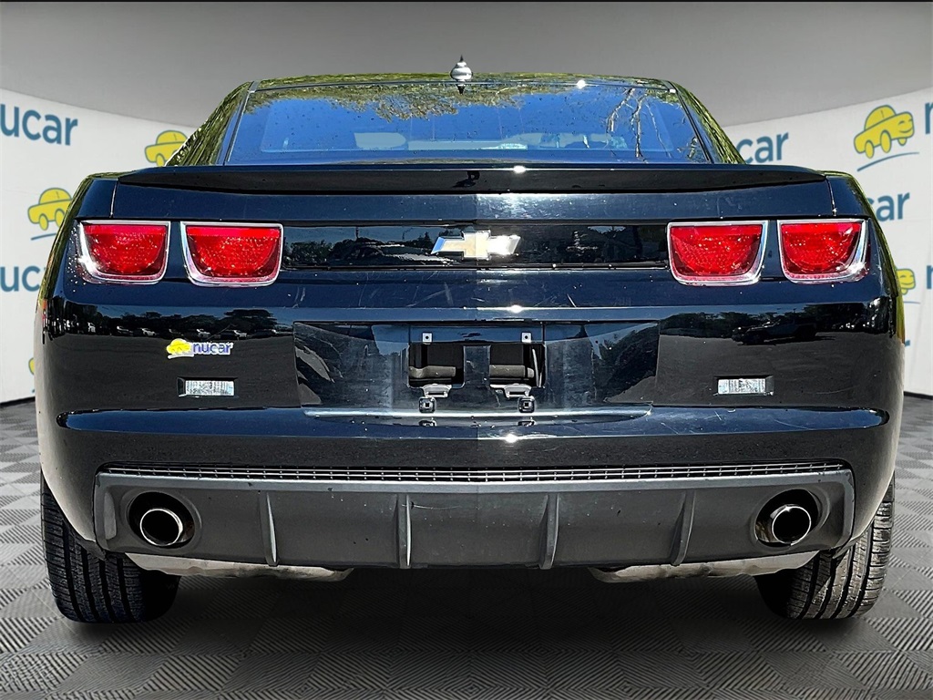 2013 Chevrolet Camaro 1LT photo 5