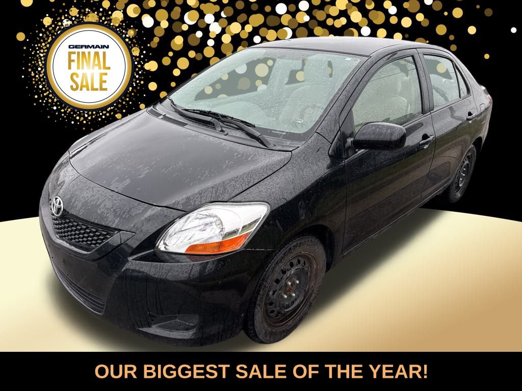 2010 Toyota Yaris Base's photo