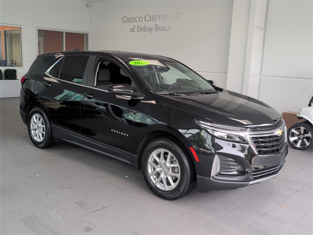 2022 Chevrolet Equinox LT photo 2