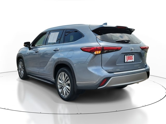 2020 Toyota Highlander Platinum photo 3