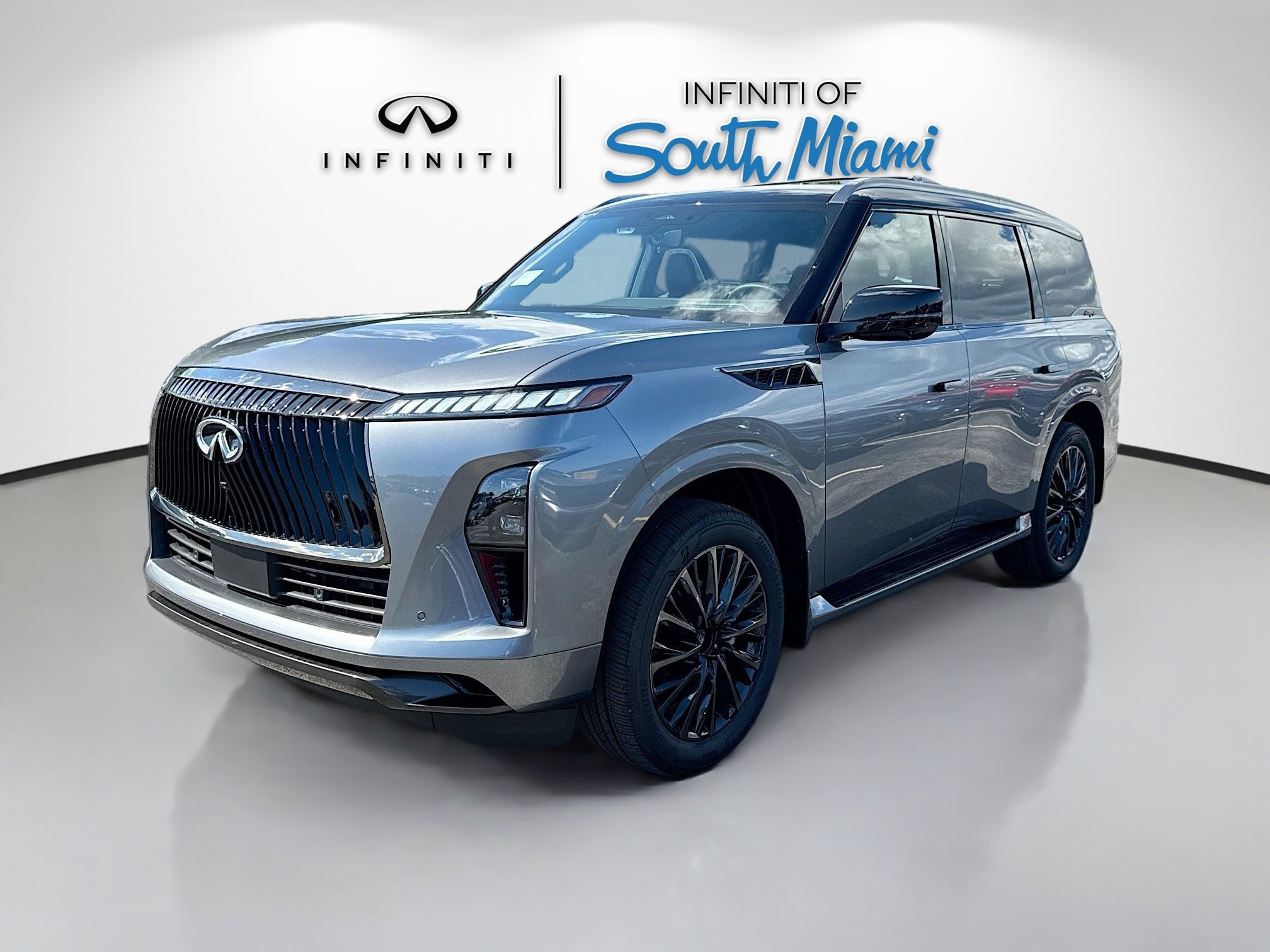 2026 Infiniti QX80 photo 3