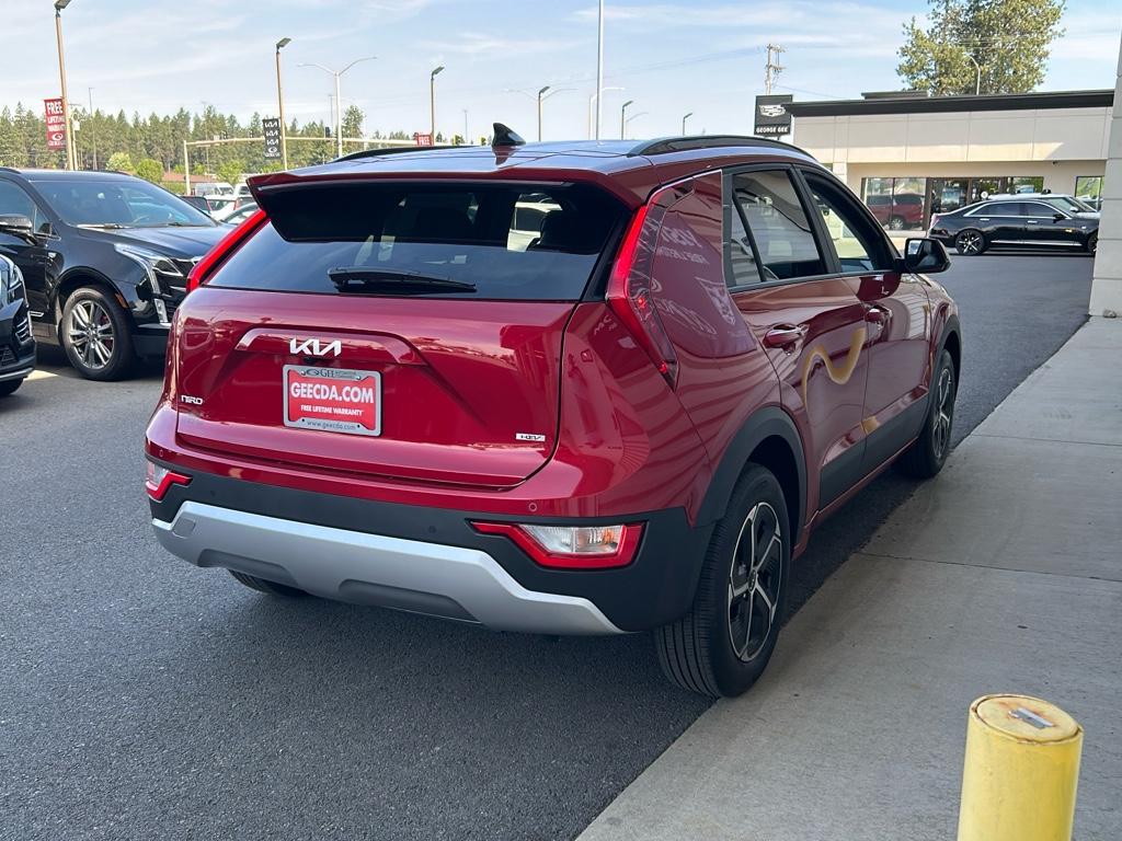 2025 Kia Niro EX photo 3