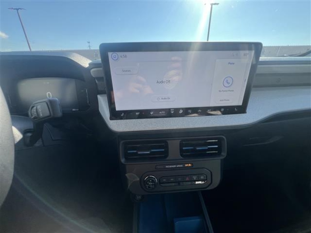 2025 Ford Maverick XLT photo 11