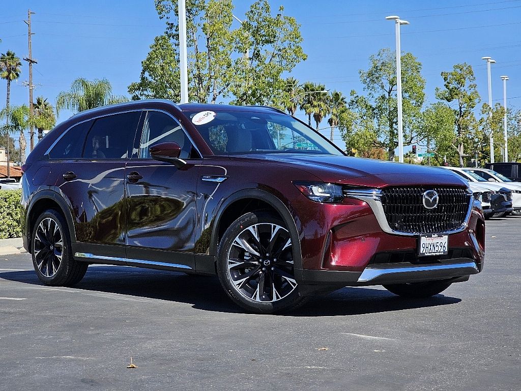 2024 Mazda CX-90 Premium photo 2