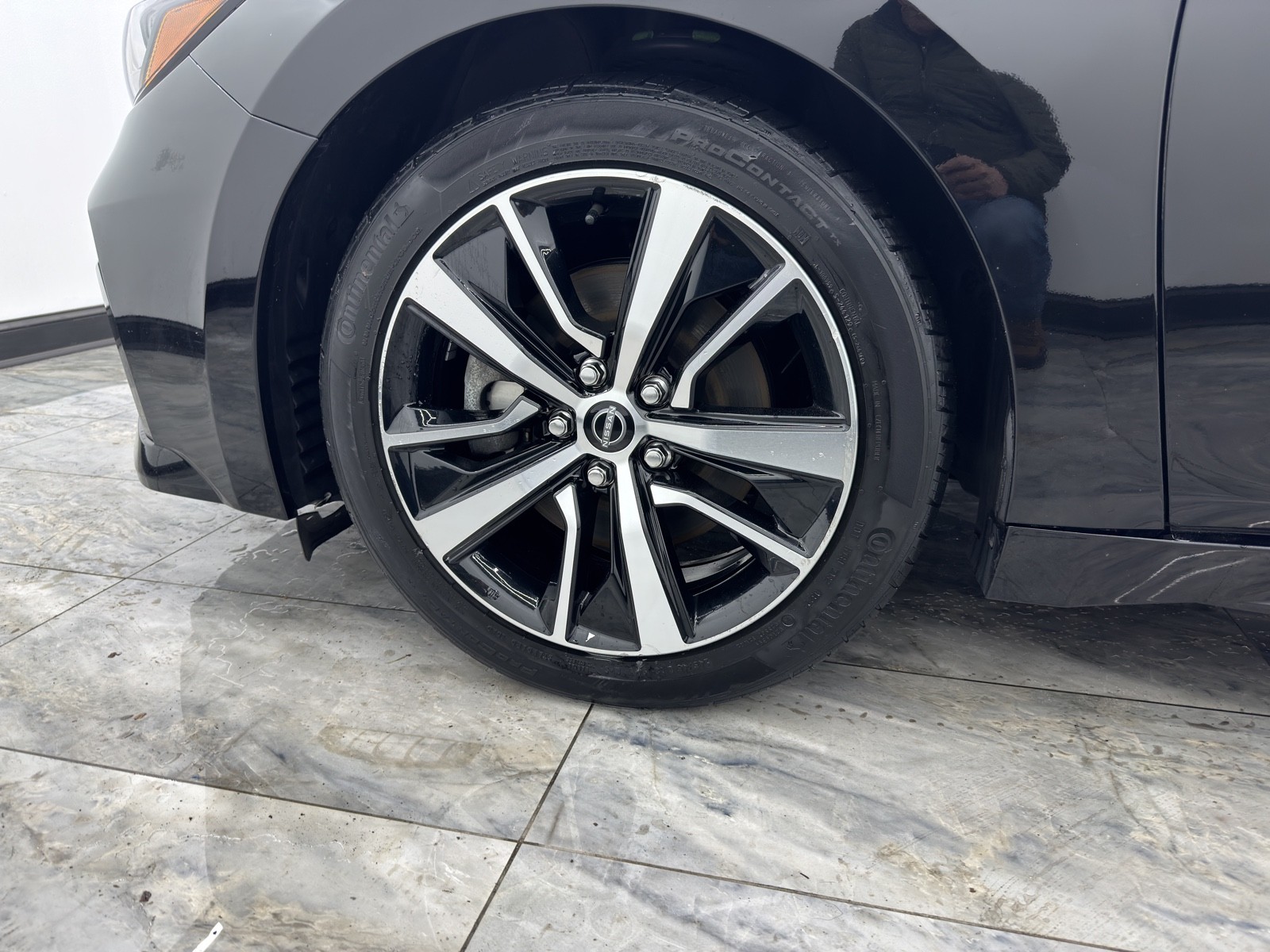 2023 Nissan Maxima SV photo 11
