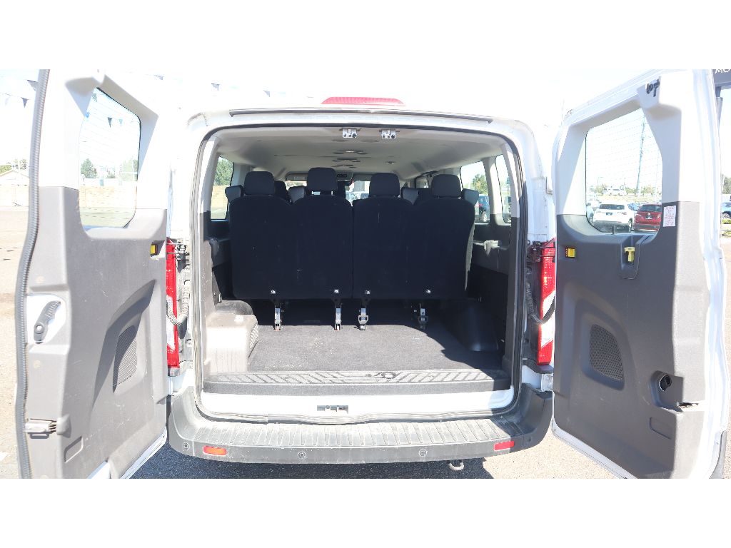 2021 Ford Transit XLT photo 5