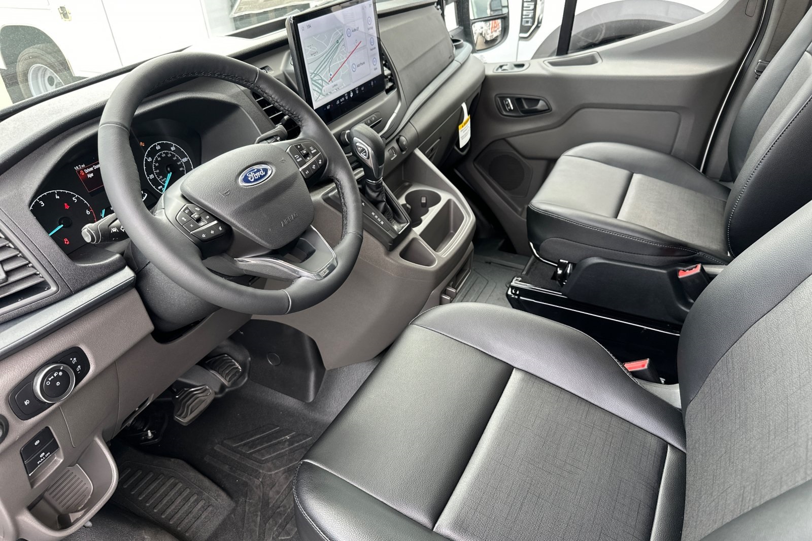 2024 Ford Transit Cargo Van photo 8