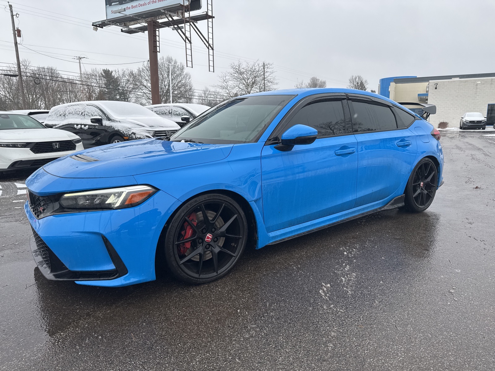 2023 Honda Civic Hatchback Type-R's photo