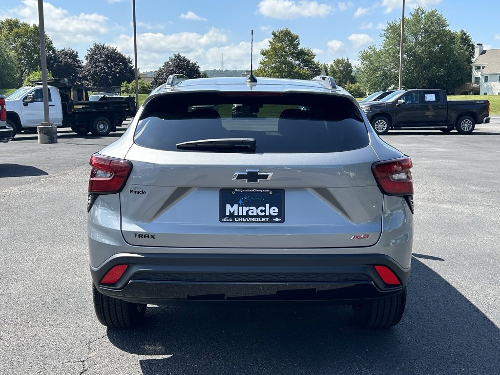2025 Chevrolet Trax photo 5