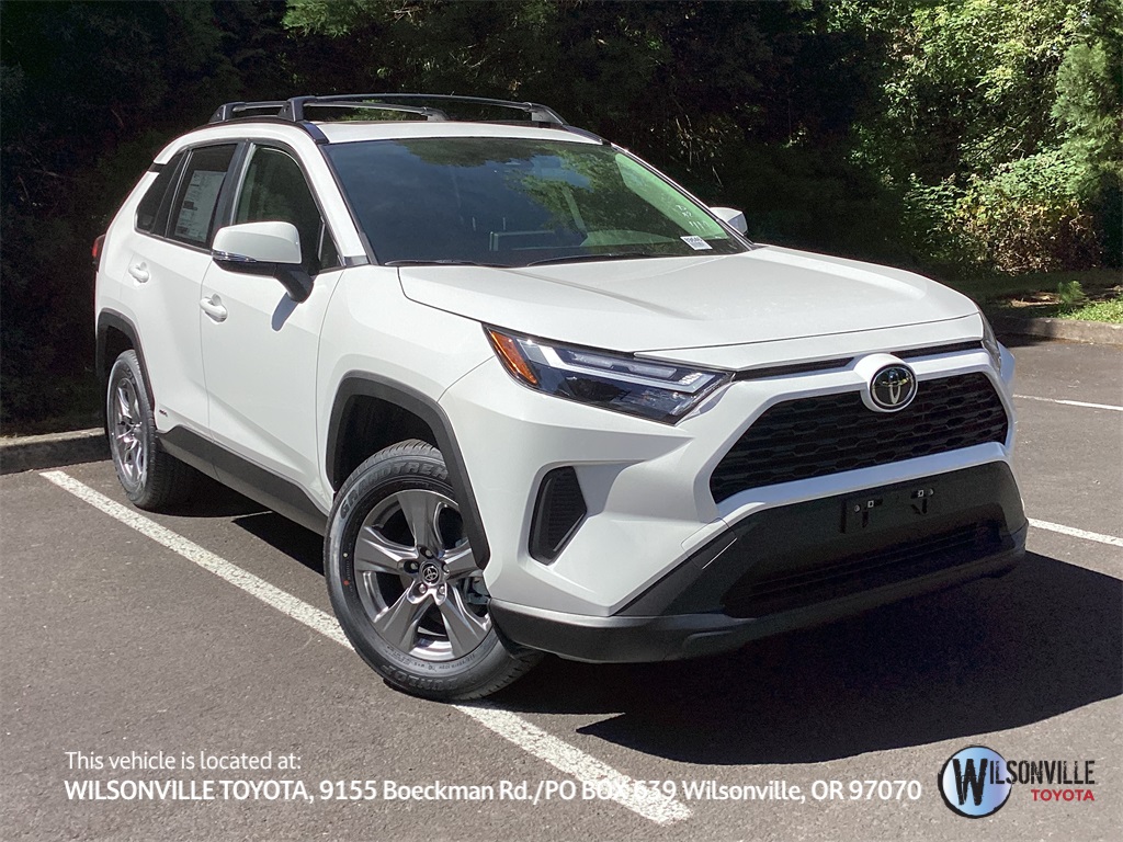 New 2025 White Toyota XLE image 1