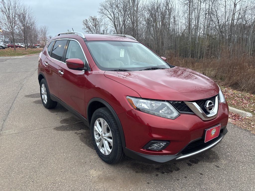 2016 Nissan Rogue SV photo 4