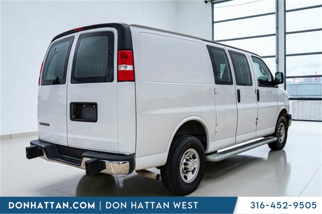 2023 Chevrolet Express 2500 Work Cargo Van photo 29